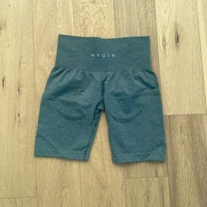 NVGTN - Biker Shorts - Khaki Green - XS